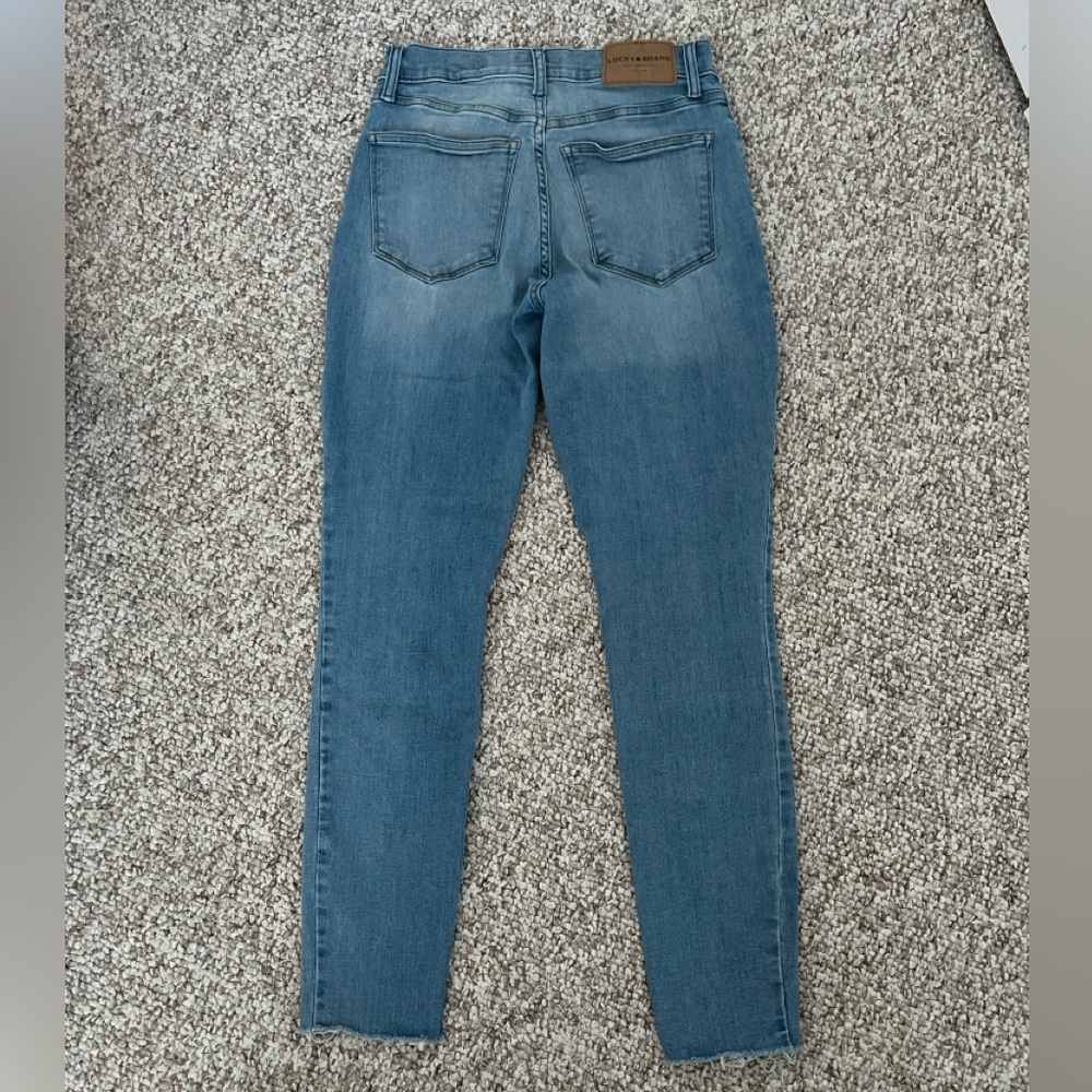 Lucky Brand Straight Leg Medium Wash Jeans
